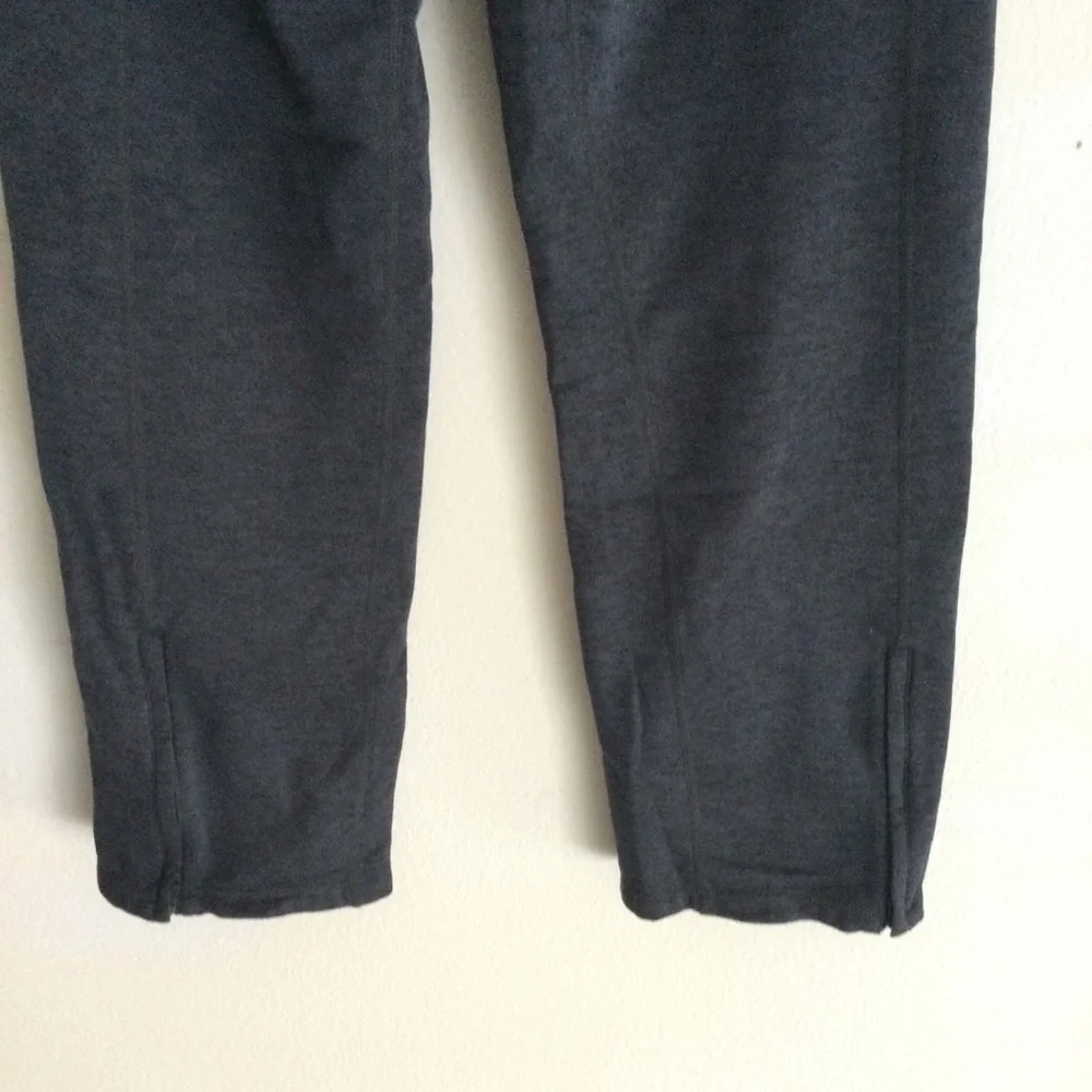 NIKE Women’s Therma All Time Training Pants Gray Sz Medium